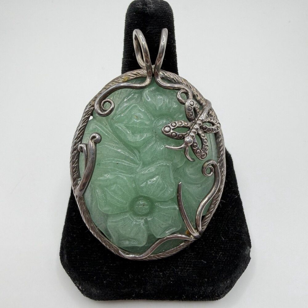 Vintage 925 Sterling Silver Carved Green Soapstone Dragonfly Flower Pendant